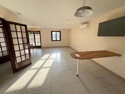 Maison de village - 100 m² - 4 pièces