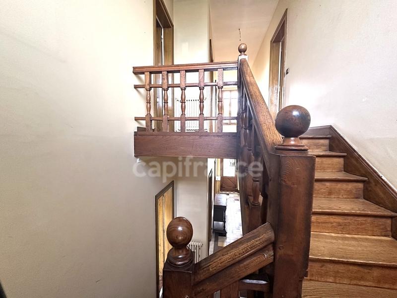 Maison de maîtres - 245 m² - 8 pièces