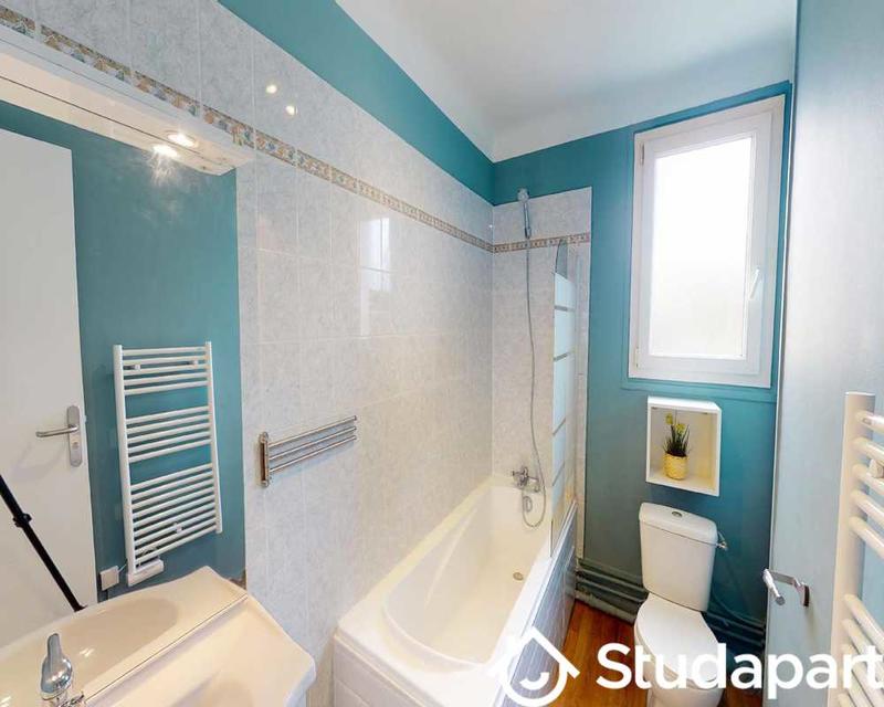 Chambre - 90 m² - 1 pièce