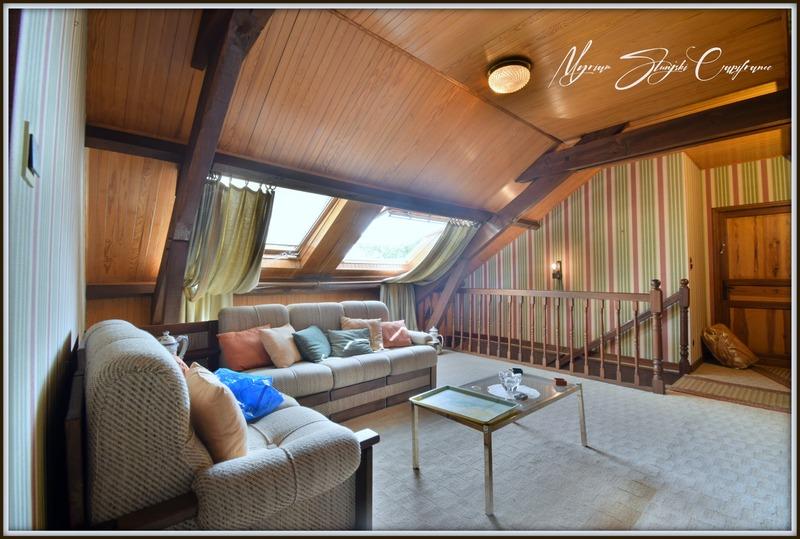 Propriété - 231 m² - 8 pièces