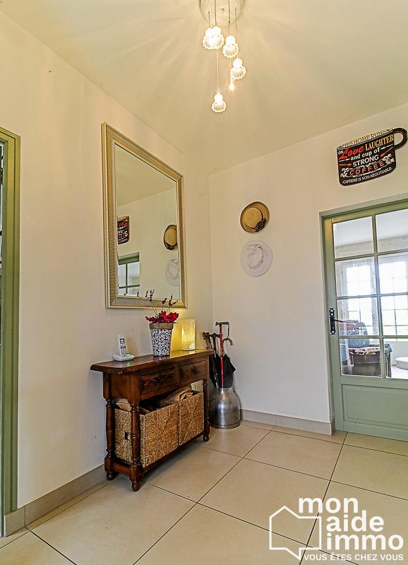 Maison - 244 m² - 8 pièces