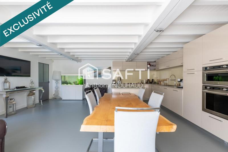 Maison - 228 m² - 6 pièces