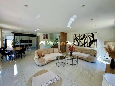 Villa - 130 m² - 5 pièces