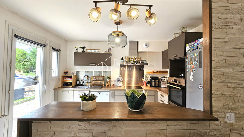 Maison - 97 m² - 4 pièces