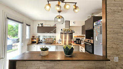 Maison - 97 m² - 4 pièces