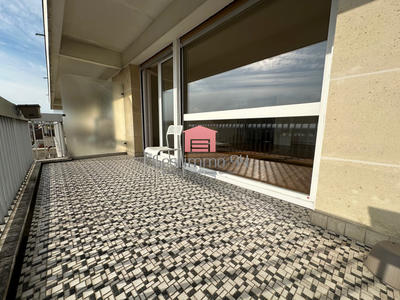 Appartement - 100 m² - 4 pièces