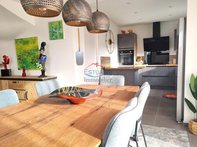 Maison contemporaine - 137 m² - 5 pièces