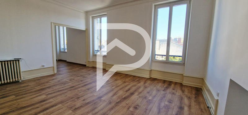 Appartement - 106 m² - 4 pièces