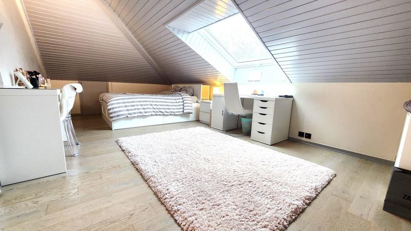 Villa - 297 m² - 6 pièces