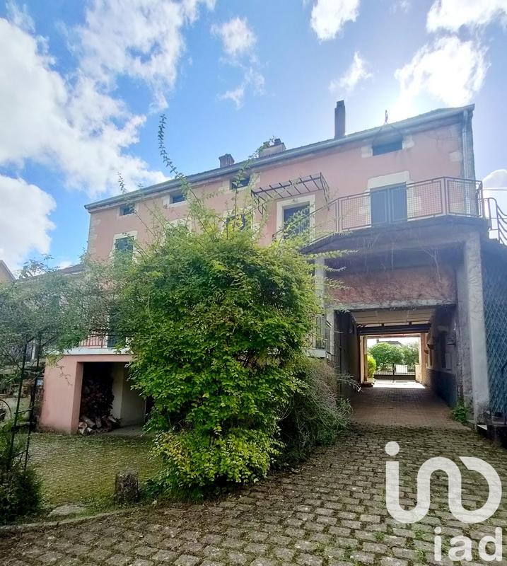 Maison de village - 410 m² - 11 pièces