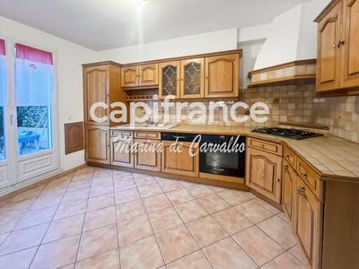 Maison - 93 m² - 4 pièces