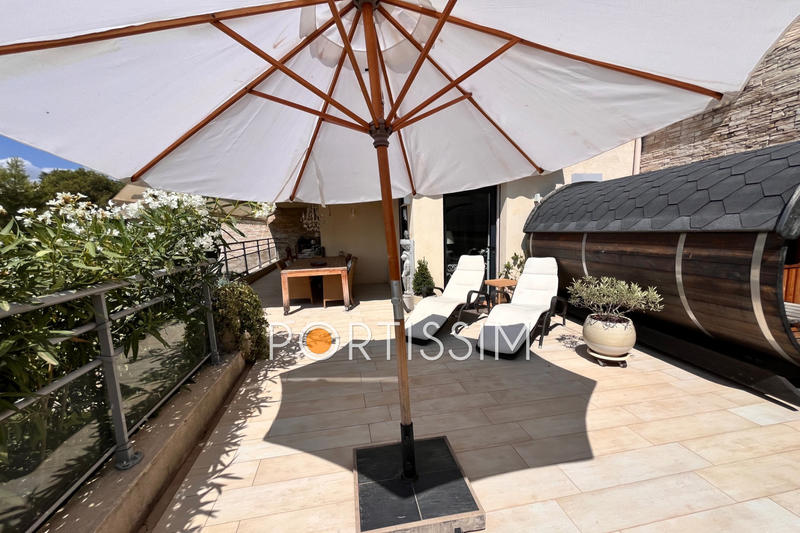 Appartement - 107 m² - 3 pièces