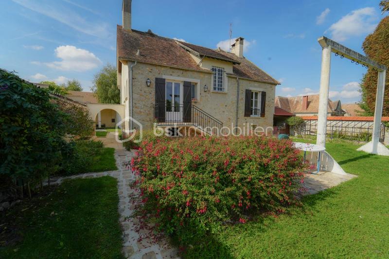 Maison ancienne - 130 m² - 7 pièces