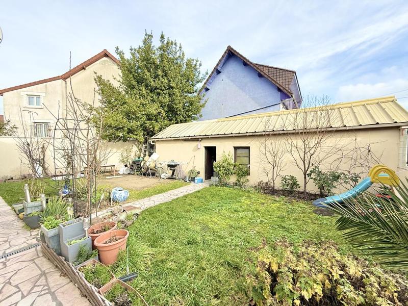 Maison - 120 m² - 6 pièces