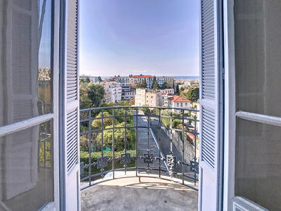 Appartement - 140 m² - 3 pièces