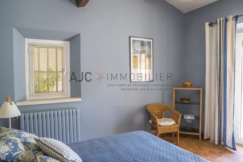 Propriété - 350 m² - 6 pièces