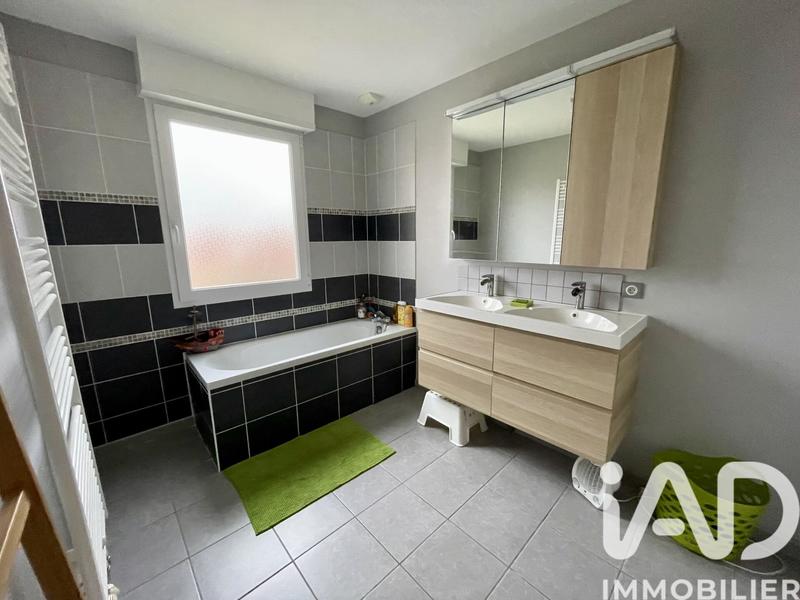 Maison - 135 m² - 5 pièces