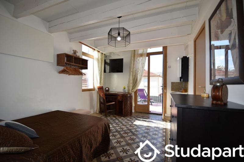 Chambre - 10 m² - 1 pièce