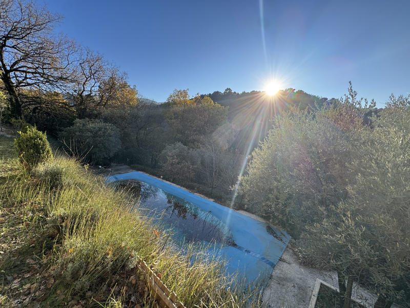 Maison traditionnelle - 165 m² - 6 pièces