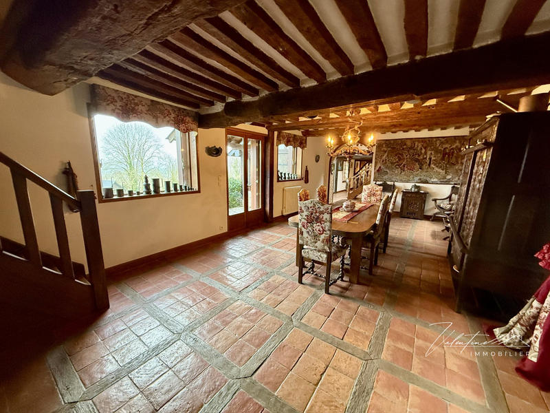 Maison - 322 m² - 7 pièces