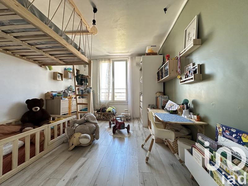 Appartement - 81 m² - 3 pièces