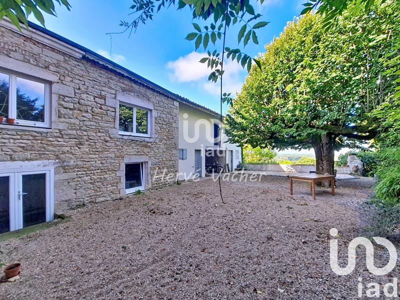 Maison - 212 m² - 7 pièces