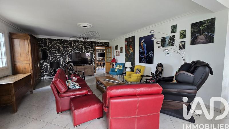 Maison - 345 m² - 10 pièces