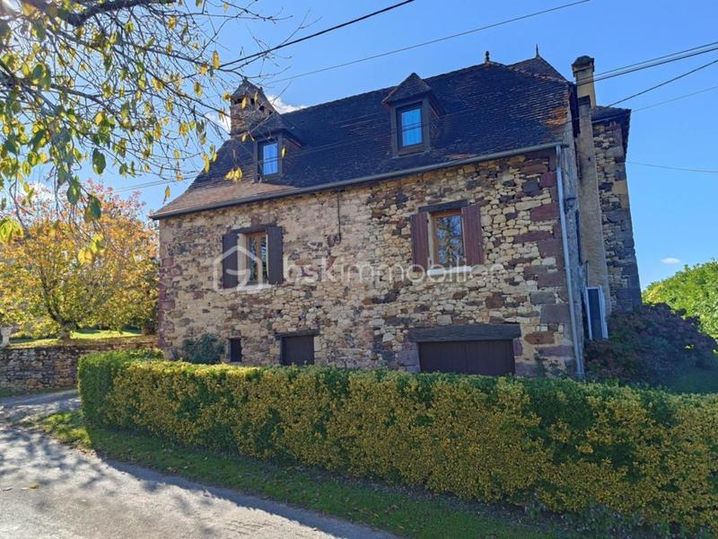 Maison en pierre - 132 m² - 6 pièces