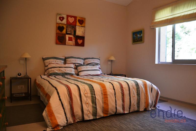 Maison - 320 m² - 6 pièces