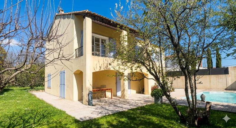 Maison - 150 m² - 5 pièces