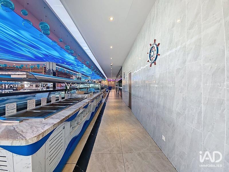 Local commercial - 1 200 m²