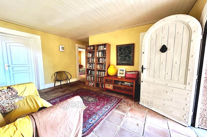 Propriété - 210 m² - 7 pièces