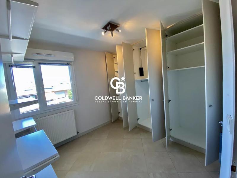 Appartement - 177 m² - 5 pièces