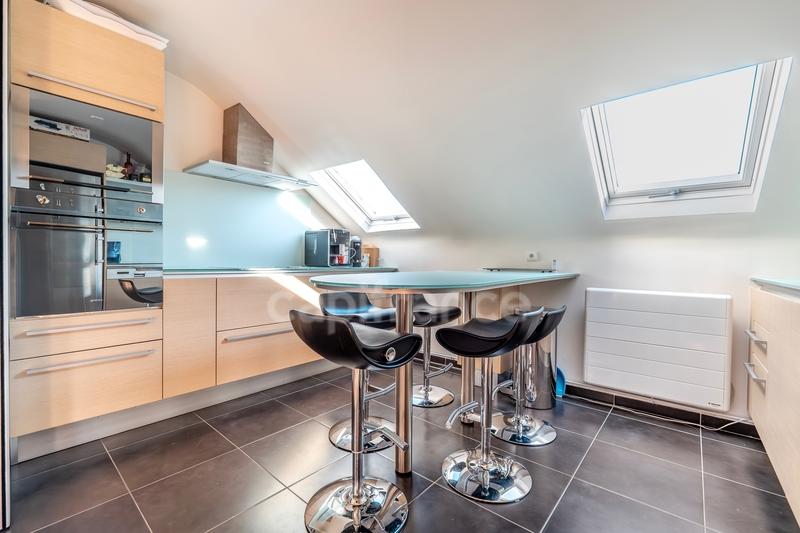 Appartement ancien - 129 m² - 6 pièces