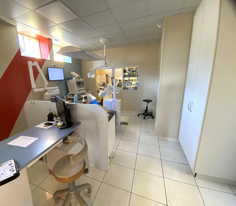 Maison traditionnelle - 232 m² - 8 pièces