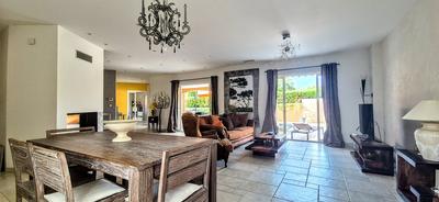 Maison - 188 m² - 7 pièces