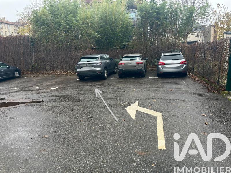 Parking - 10 m²