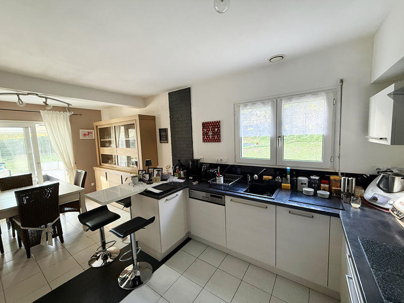 Maison - 107 m² - 7 pièces