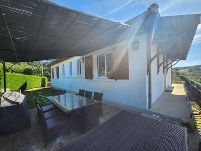 Maison - 145 m² - 6 pièces