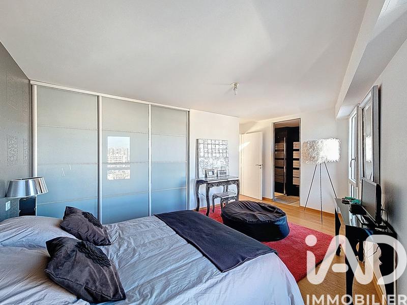 Duplex - 198 m² - 7 pièces