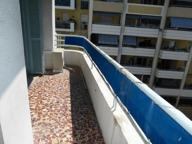 Studio - 28 m² - 1 pièce