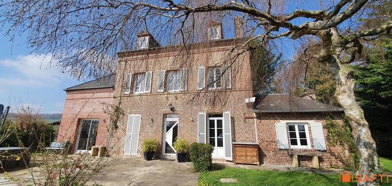 Maison - 175 m² - 12 pièces