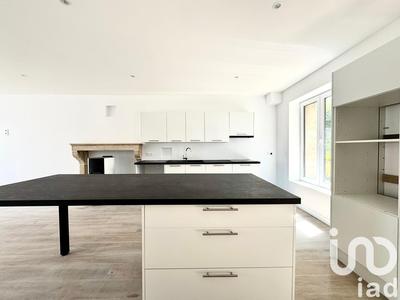 Maison - 214 m² - 6 pièces