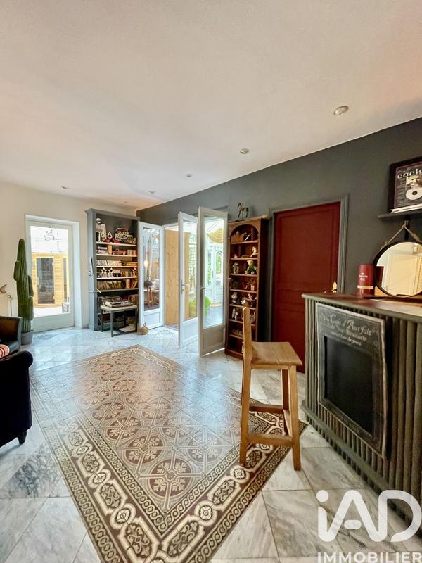 Maison - 408 m² - 11 pièces