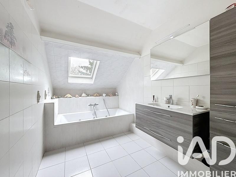 Maison - 140 m² - 7 pièces