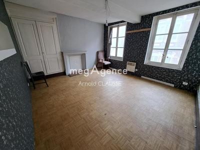 Maison de ville - 85 m² - 4 pièces