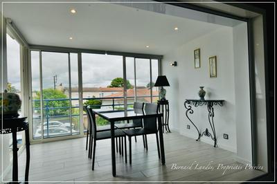 Appartement - 96 m² - 3 pièces