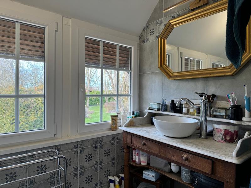 Maison - 210 m² - 8 pièces