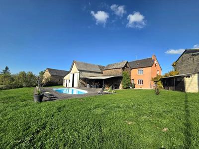 Maison - 139 m² - 5 pièces