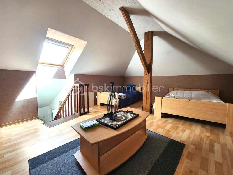 Maison traditionnelle - 208 m² - 8 pièces